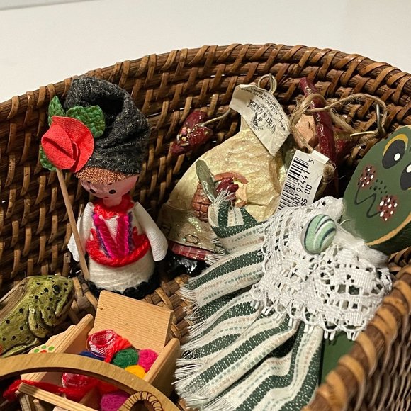 Mixed Lot of 13 Christmas Ornament For Tree Crafts Wreath Making Tier Tray Decor - Picture 8 of 9